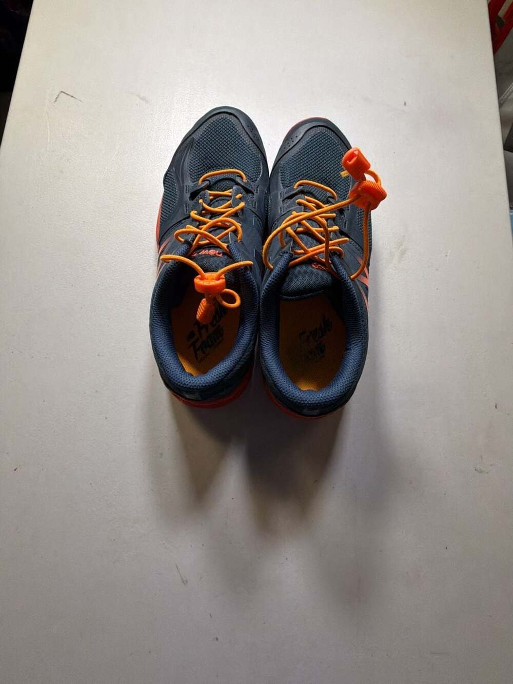 New Balance Fresh Foam Size 10.5 Blue Orange Athletic Shoes